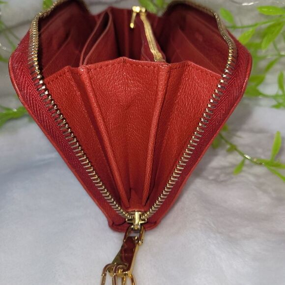 Miu Miu Long Full Zip Around Leather Wallet Authentic - Picture 17 of 17